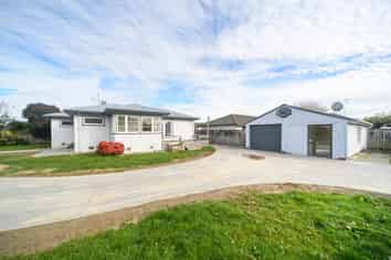 17 Belvedere Crescent, Takaro