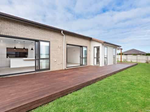 65 Seventh View Avenue, Beachlands