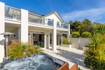 13 Cresswell Place, Richmond