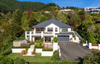 13 Cresswell Place, Richmond