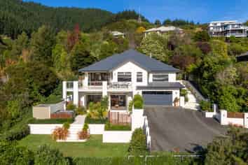 13 Cresswell Place, Richmond