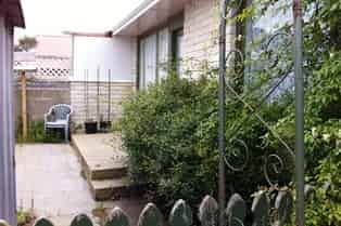 98A Lowe Street, Avenal