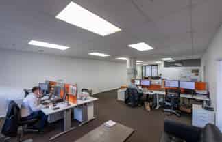 Upmarket Office With Carparks