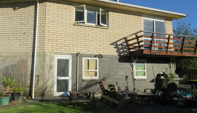 611 Richmond Street, Thames