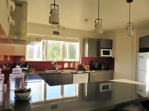 611 Richmond Street, Thames