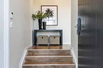 4 Bearing Parade, Long Bay