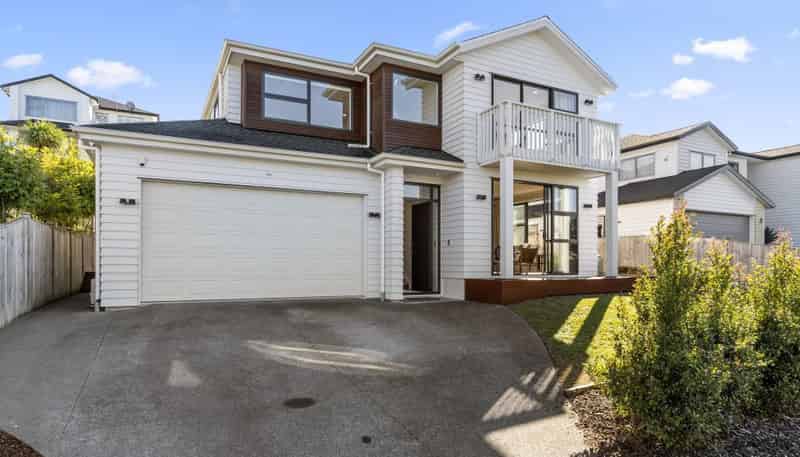 4 Bearing Parade, Long Bay