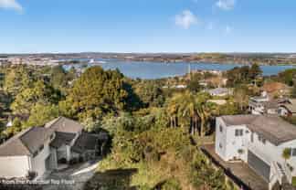 236 Hillsborough Road, Hillsborough