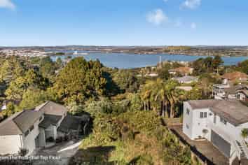 236 Hillsborough Road, Hillsborough