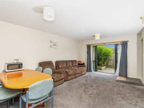 2/1 Paterson Street, Frankton