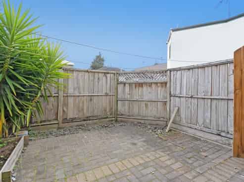 2/1 Paterson Street, Frankton