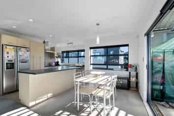 143C Wiseley Road, West Harbour