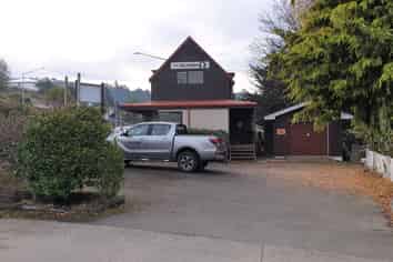 Standalone Office Unit + Car Parking