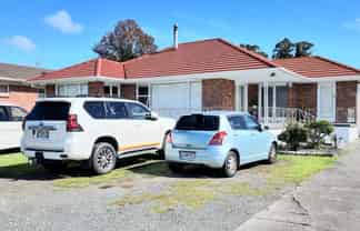 502 Don Buck Road, Massey