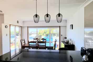 502 Don Buck Road, Massey