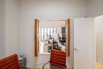 Petite Ponsonby Office!