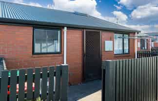 5/214 Breezes Road, Aranui