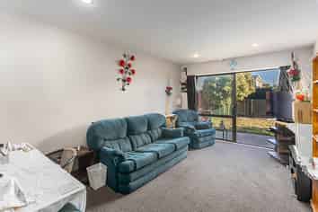 5/214 Breezes Road, Aranui