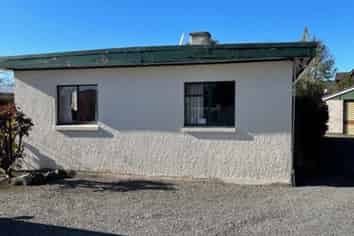 28 Russley Road, Russley