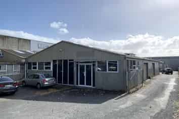 CBRE: Cost Effective Warehouse