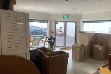 Modern, Mix of Warehouse/Office on Porana Rd