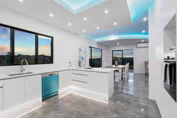 100 Parkview Drive, Gulf Harbour