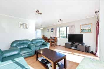 a/1 Bristol Rd, Mount Roskill