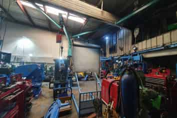 Great value - Small Unit Title workshop in handy location