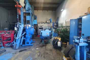 Great value - Small Unit Title workshop in handy location