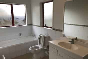 58 Millen Avenue, Pakuranga