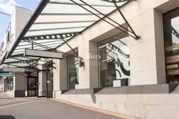 Attractive Parnell Retail | Gallery / Showroom