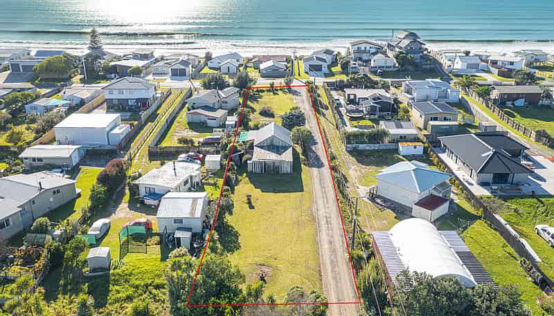 444 Pukehina Parade, Pukehina