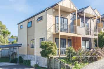 22/94 Glengarry Road, Glen Eden