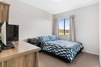 6H/17 Crown Lynn Place, New Lynn