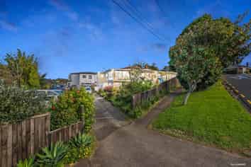 42 Hillcrest Road, Papatoetoe