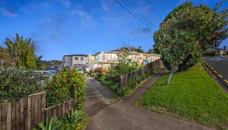 42 Hillcrest Road, Papatoetoe