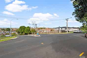 42 Hillcrest Road, Papatoetoe