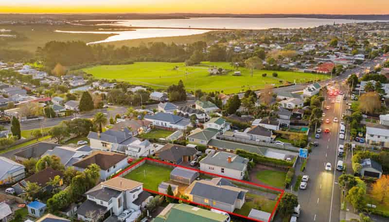 27 Blockhouse Bay Road, Avondale