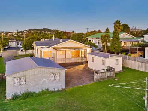 27 Blockhouse Bay Road, Avondale