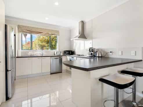 9 Voyager Drive, Gulf Harbour