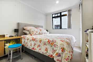 C315/176 Broadway, Newmarket