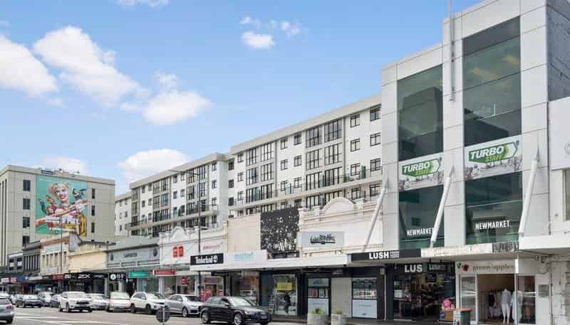 C315/176 Broadway, Newmarket