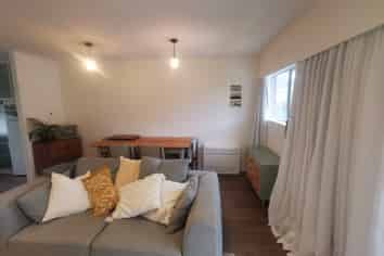 2/14 Pamela Place, New Lynn