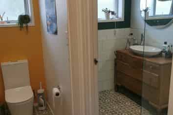 2/14 Pamela Place, New Lynn