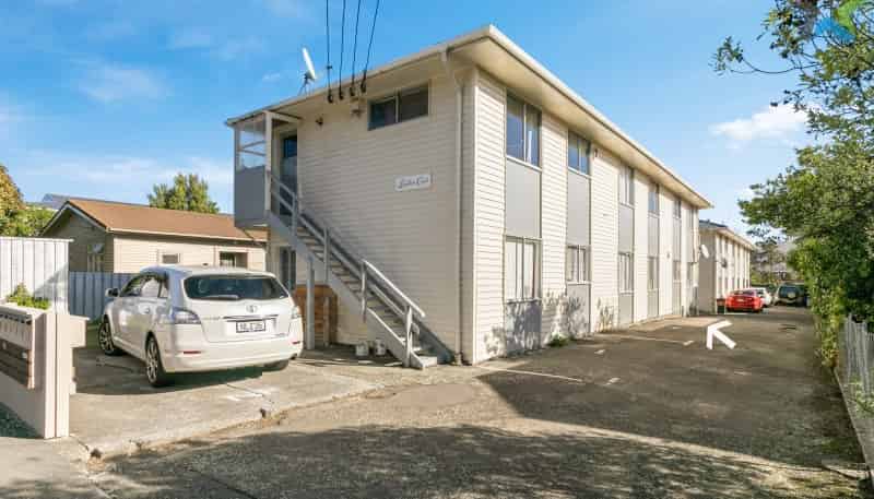 2/36 Leighton Avenue, Waiwhetu