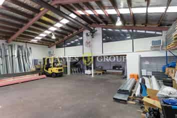 Refurbished & Immaculate in Onehunga - 362sqm