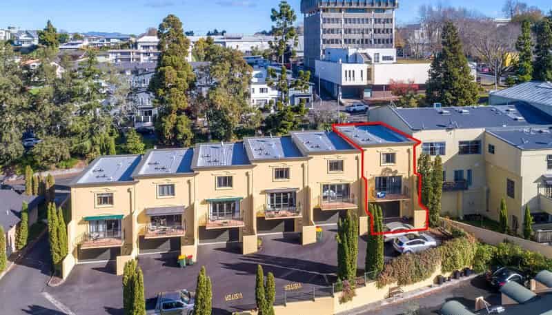 18/102 Tisdall Street, 