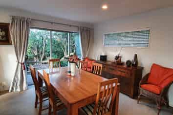 21 Springwater Vale, Unsworth Heights