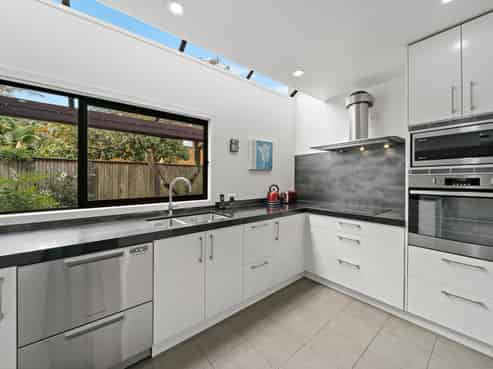 2/31 Paunui Street, Saint Heliers