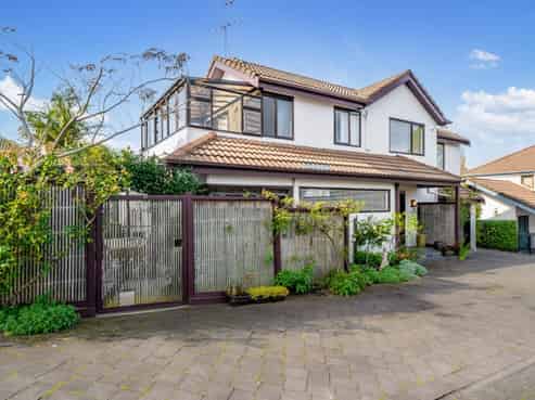 2/31 Paunui Street, Saint Heliers